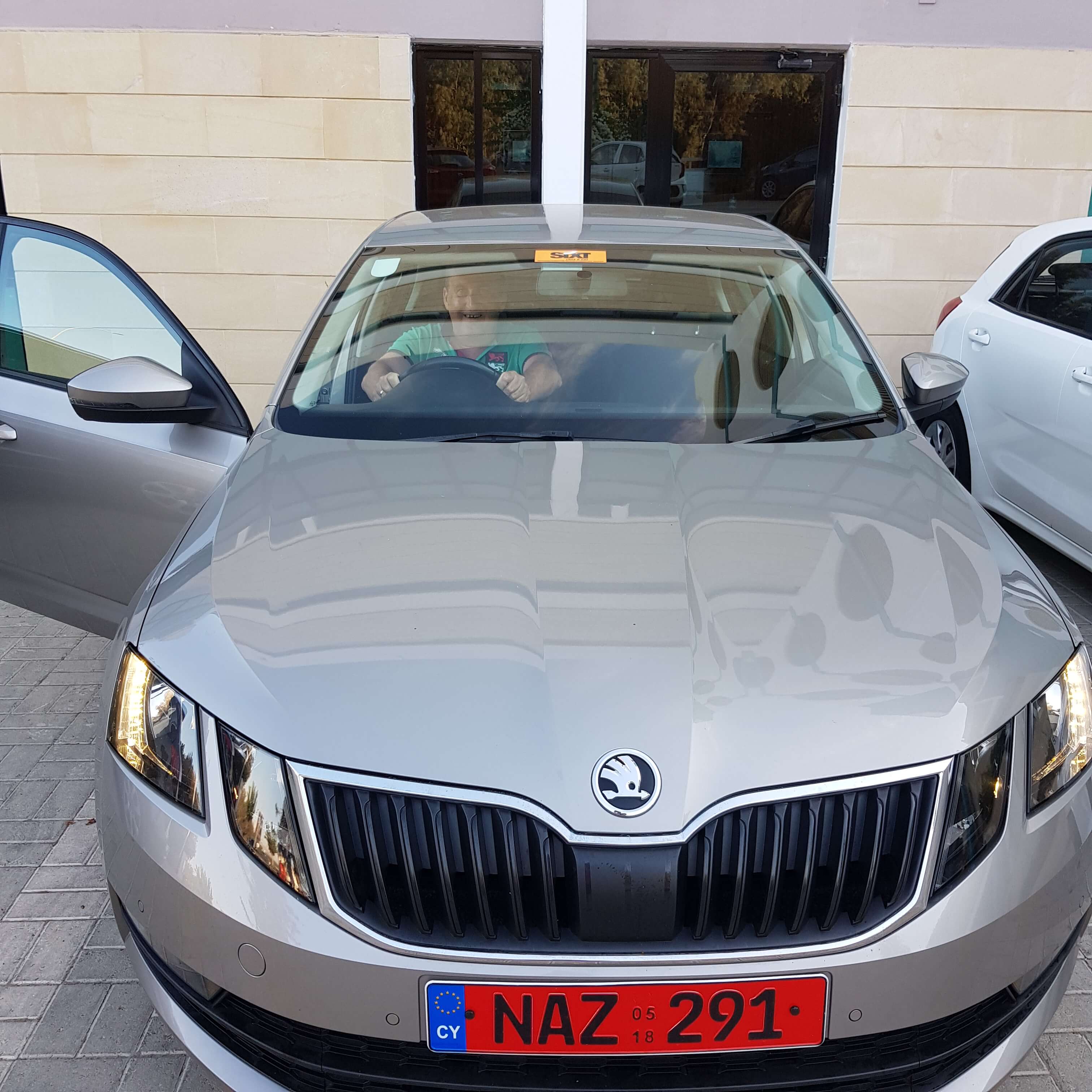 Zypern - mit Mietwagen links fahren Zypern - Insel erkunden mit Mietwagen