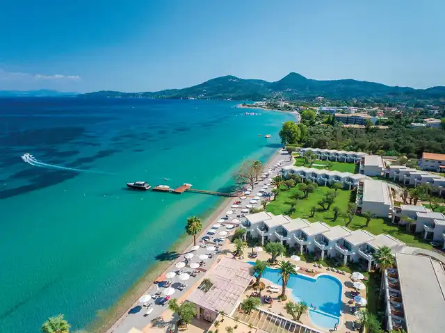 Hotels weltweit mit eigner Anreise Ein Blick auf die Küste vom Hotel aus