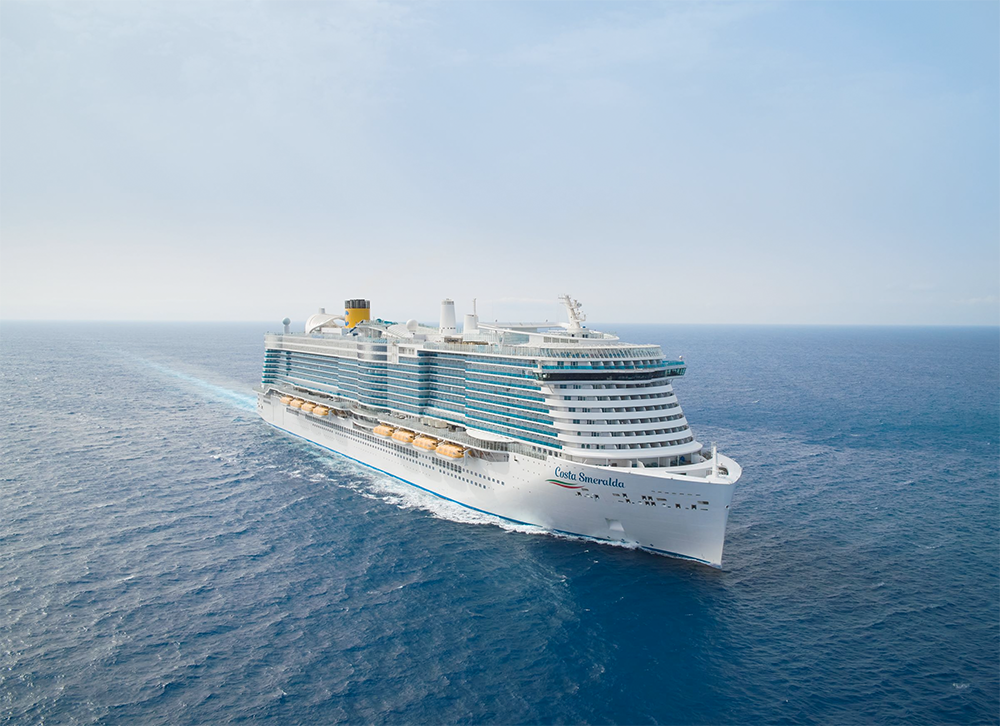 kreuzfahrtrouten-mittelmeer-costa-westliches-mittelmeer Ein Kreuzfahrtschiff der Reederei Costa Kreuzfahrten auf dem Meer