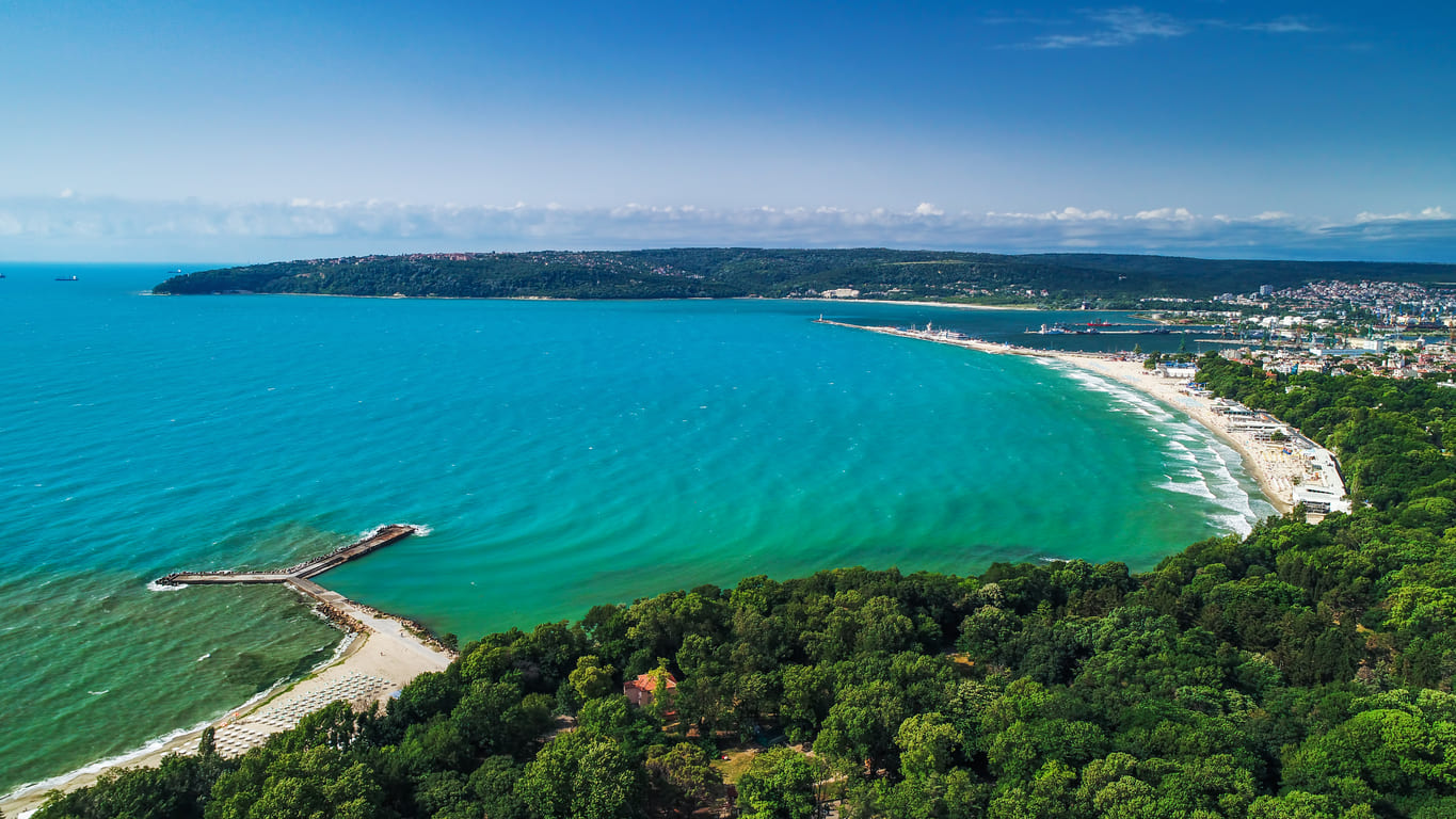 Gründer Küstenstreifen mit Strandbuchten